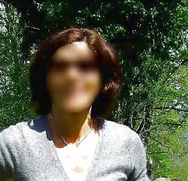 Ukrainische Hausfrau bietet Outdoor Sex gegen Taschengeld an Ukrainische Hausfrau bietet Outdoor Sex gegen Taschengeld an